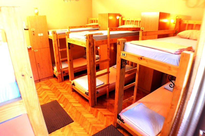 Reveller'S Hostel Dordegol Екстер'єр фото